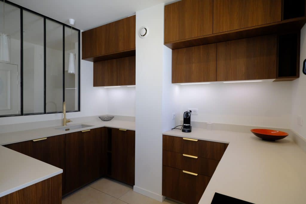 Rénovation d'une cuisine d'un appartement aux Minimes par Design17