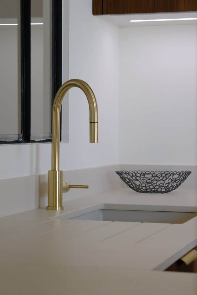 évier d'une cuisine aux Minimes par Design17