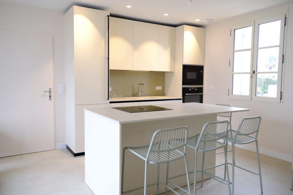 cuisine annexe d'une maison à La Flotte-en-Ré sur l'Ile de Ré par Design17